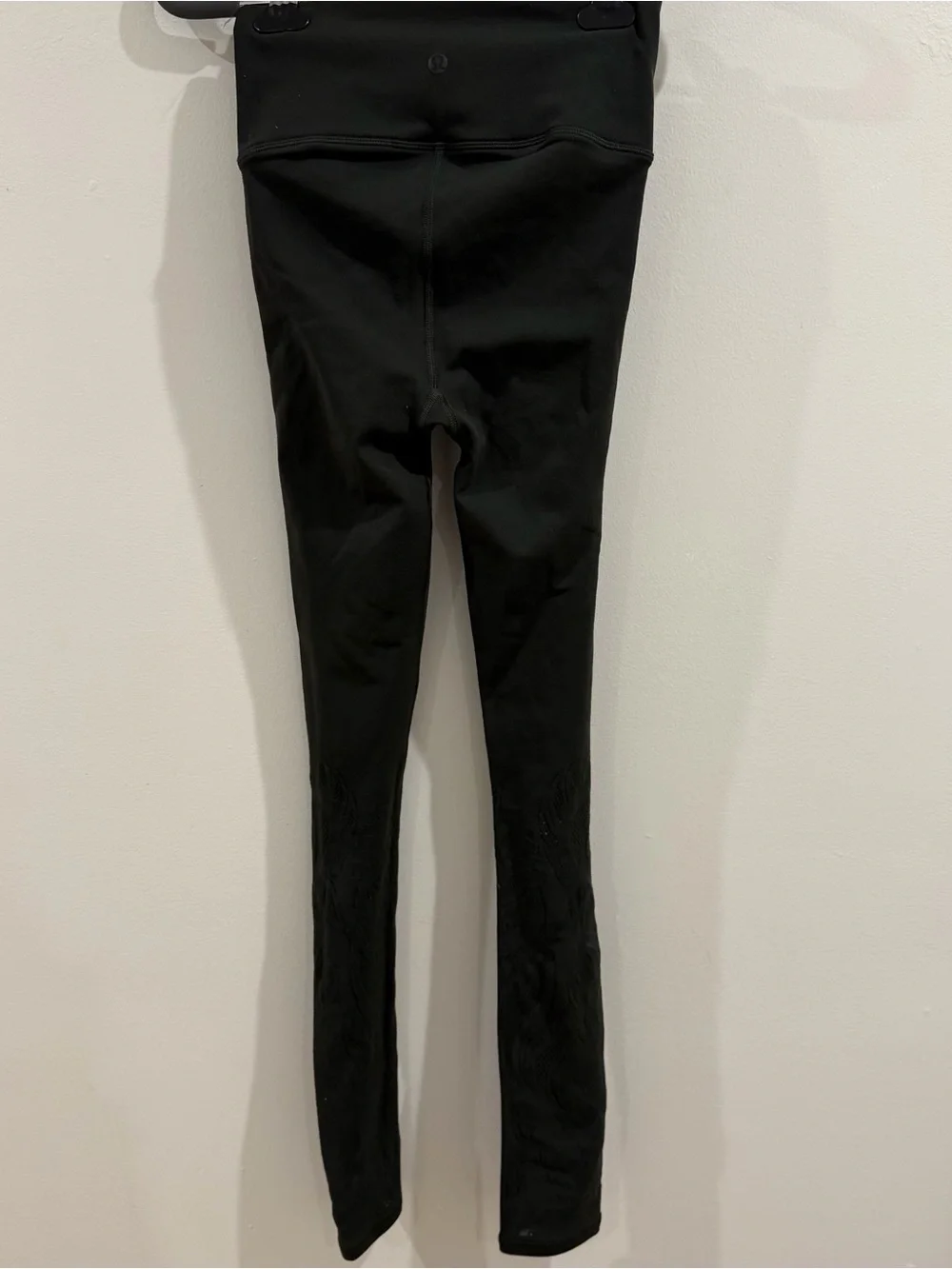 Lululemon Reveal Tight Lattice Paisley 28 inches Size 2